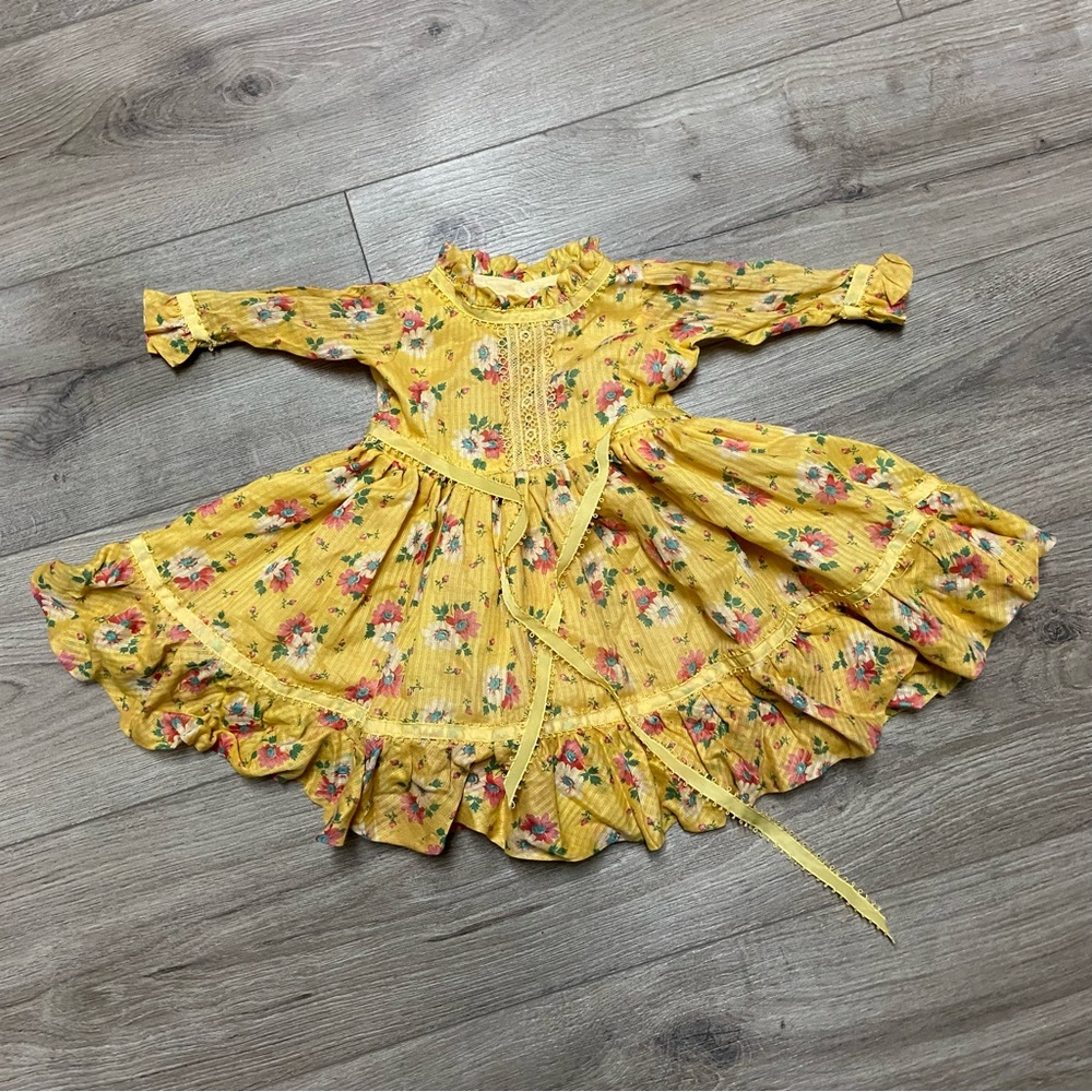 Vintage Handmade Wildflower Ruffle & Lace Dress